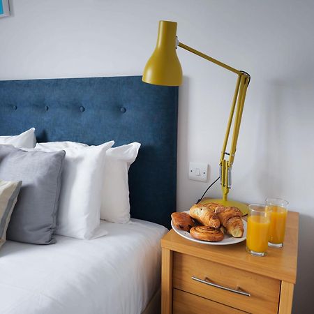 Hq Aparthotel Farnborough Farnborough  Esterno foto