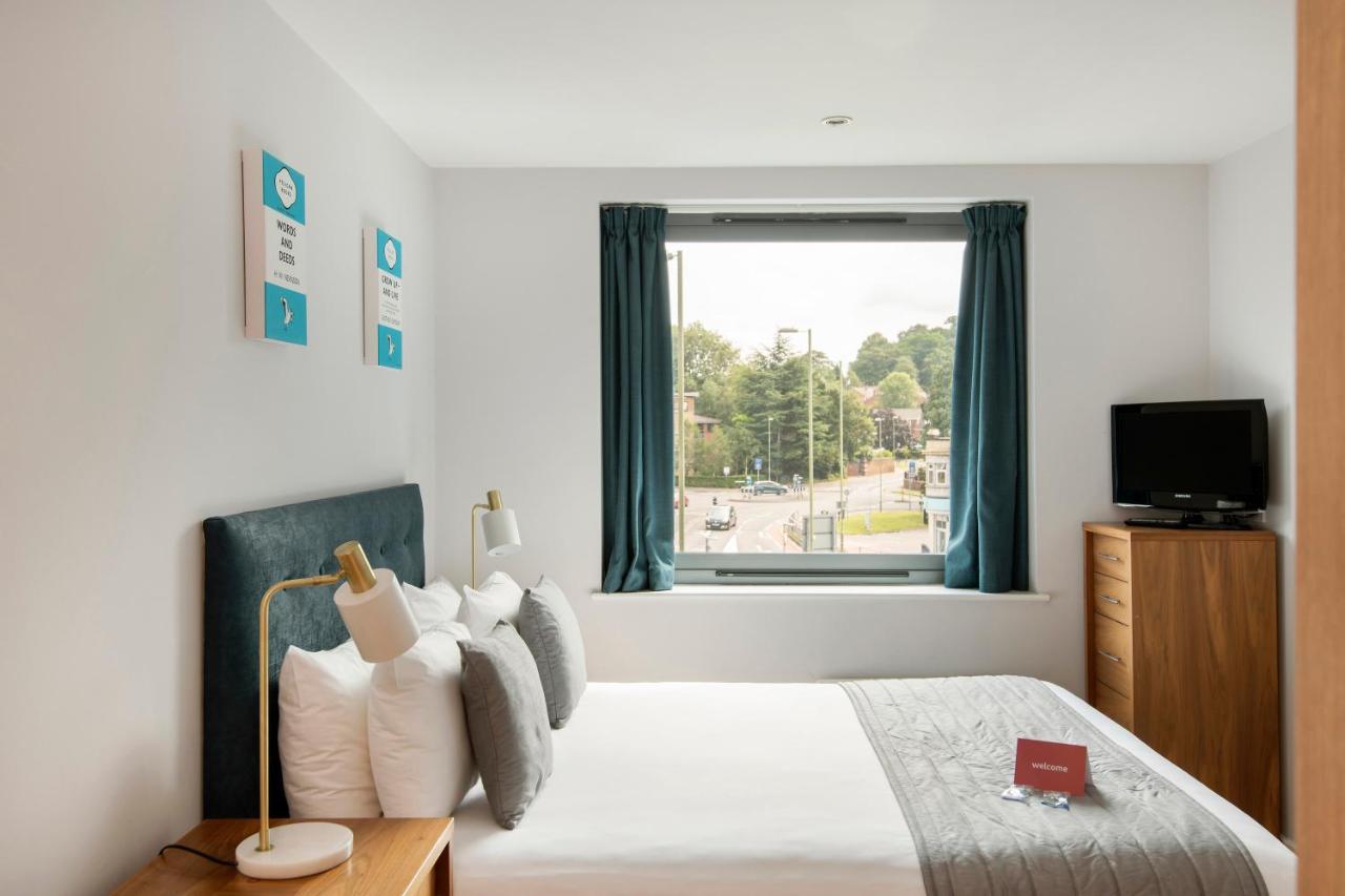 Hq Aparthotel Farnborough Farnborough  Esterno foto