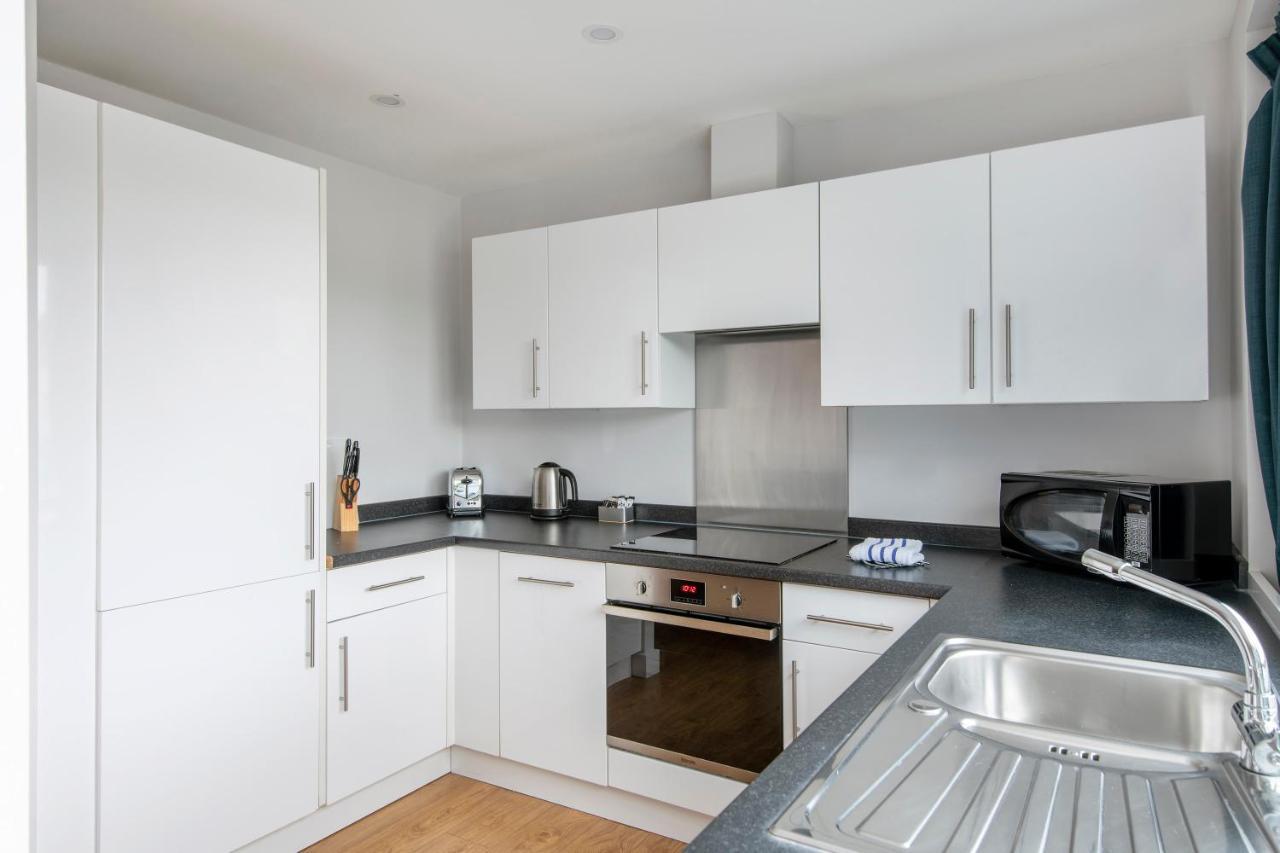 Hq Aparthotel Farnborough Farnborough  Esterno foto