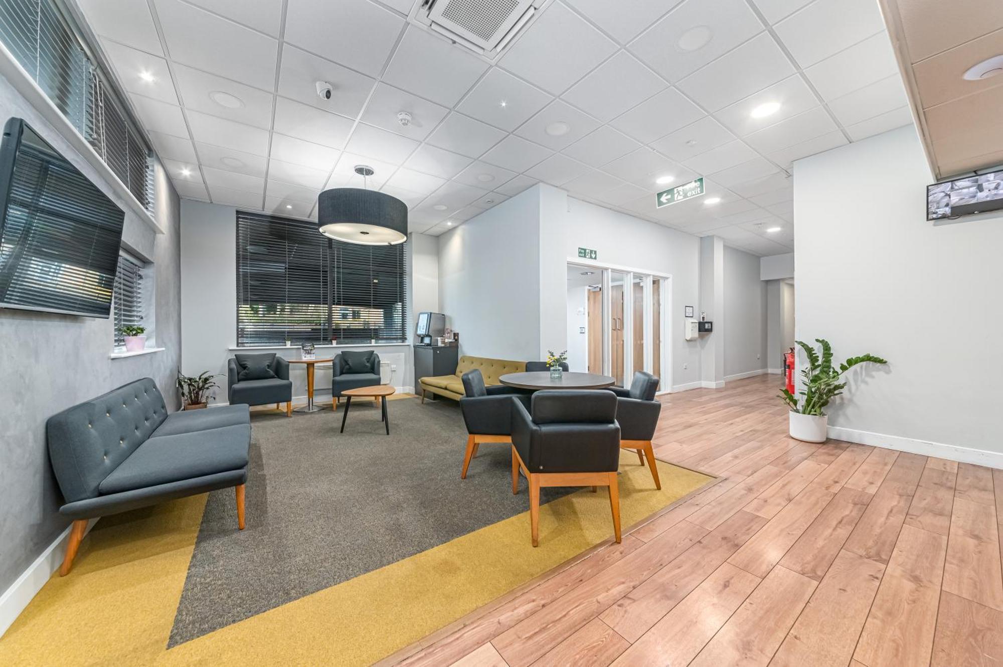 Hq Aparthotel Farnborough Farnborough  Esterno foto