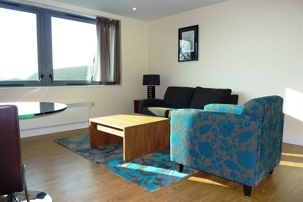 Hq Aparthotel Farnborough Farnborough  Esterno foto