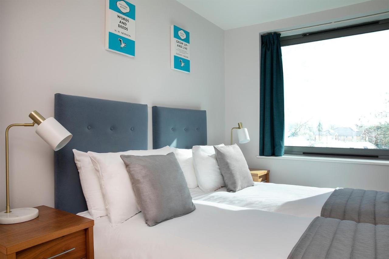Hq Aparthotel Farnborough Farnborough  Esterno foto